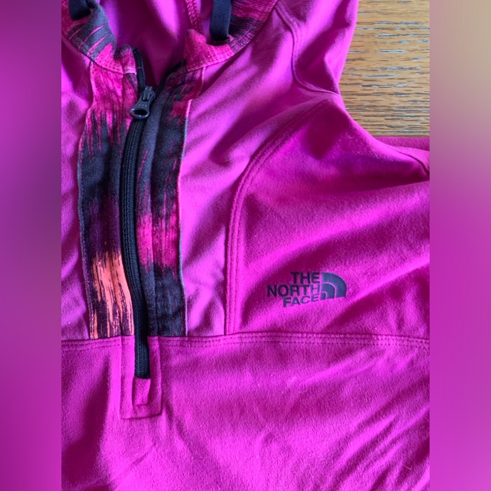 Northface pull over hoodie